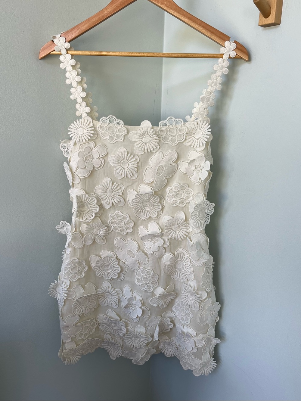 Kimmy Mini Dress in Ivory
Tularosa (worn once for few hours)

CA$ 419.59